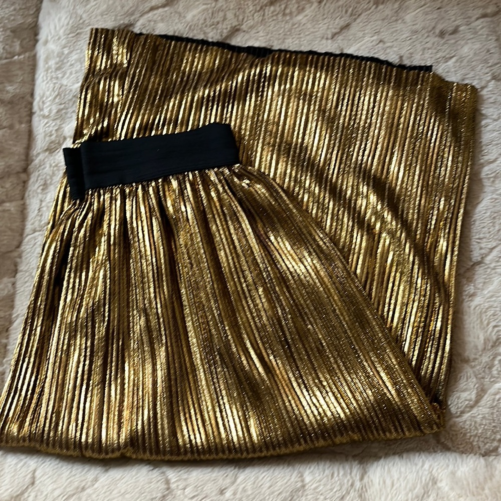 Gold midi pleated skirt